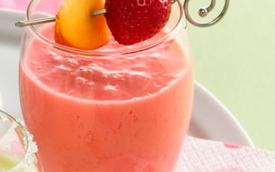 Licuado de durazno y frutilla