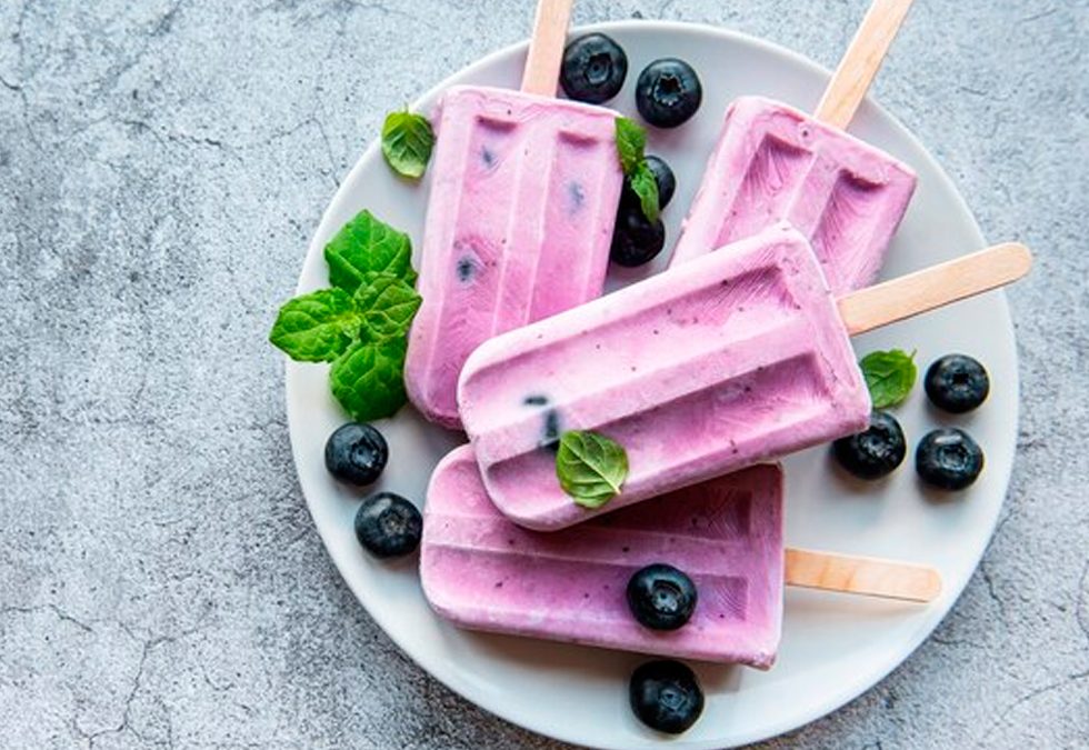 Helado de yogurt de arándanos